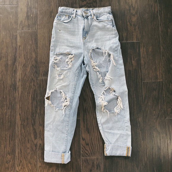 UO BDG Destroyed Jeans - Picture 1 of 6